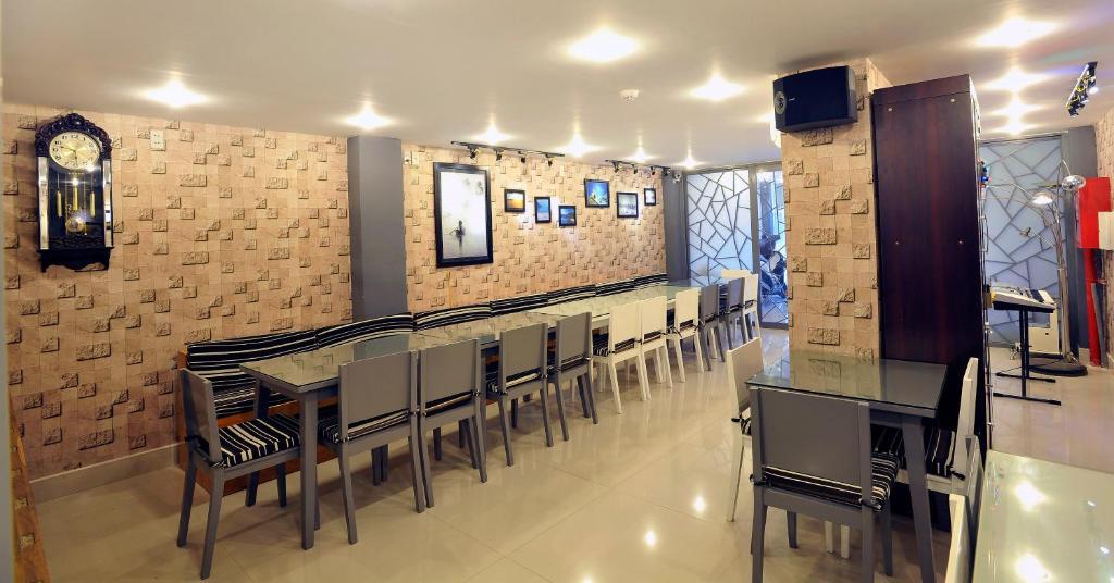 The Carnation Hotel Danang Exterior photo